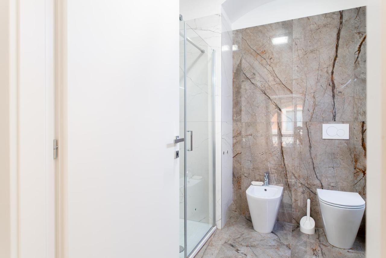 Royal Apartment Turin Bagian luar foto