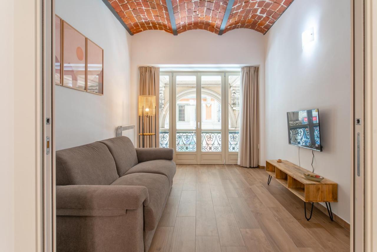 Royal Apartment Turin Bagian luar foto